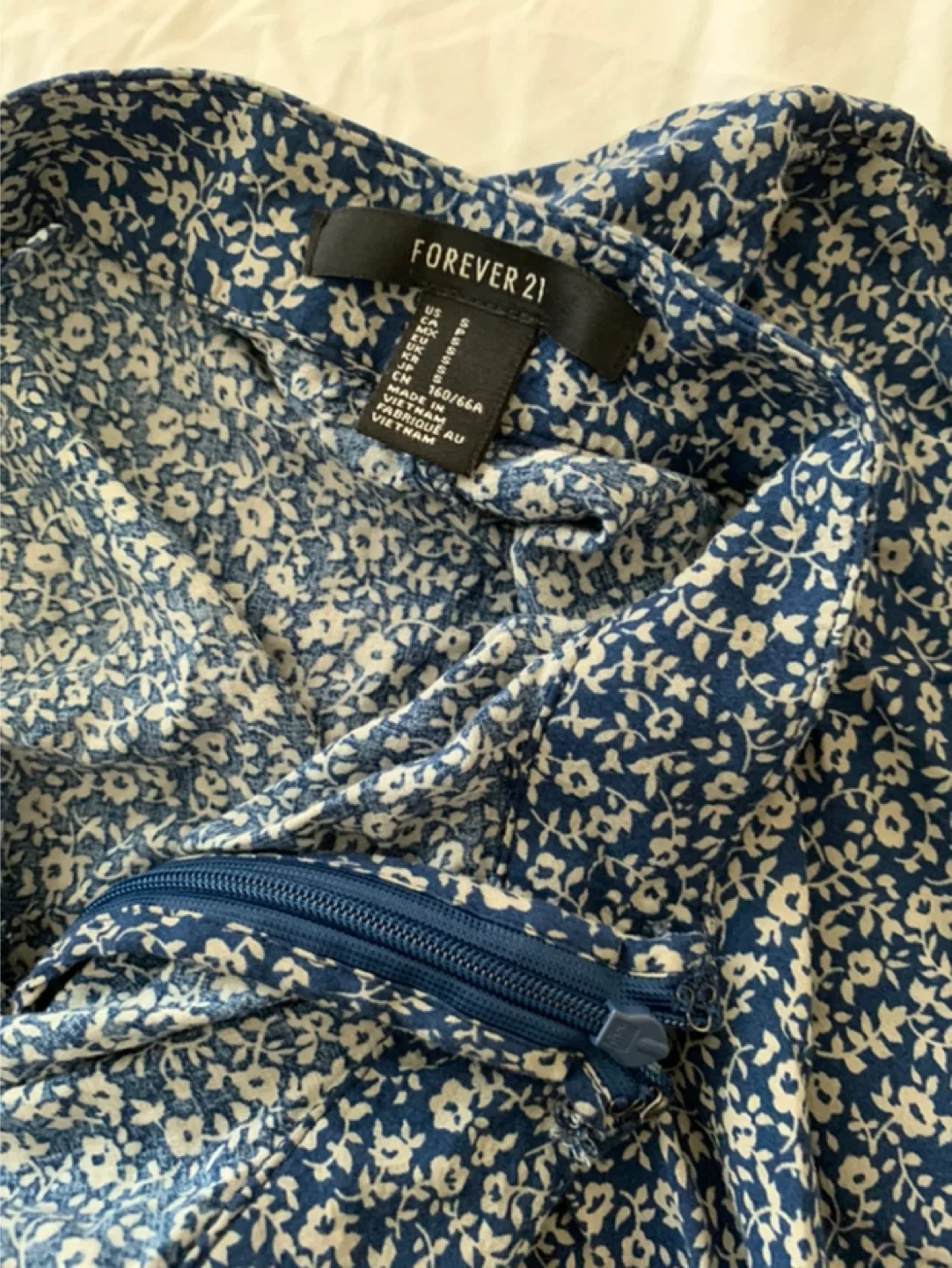 Forever 21 Floral Skirt - Size S image indicator(2)