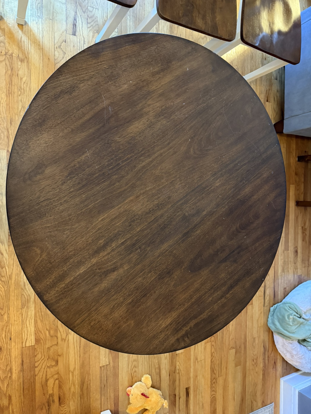 Round Dining Table with 4 Chairs - photo 2
