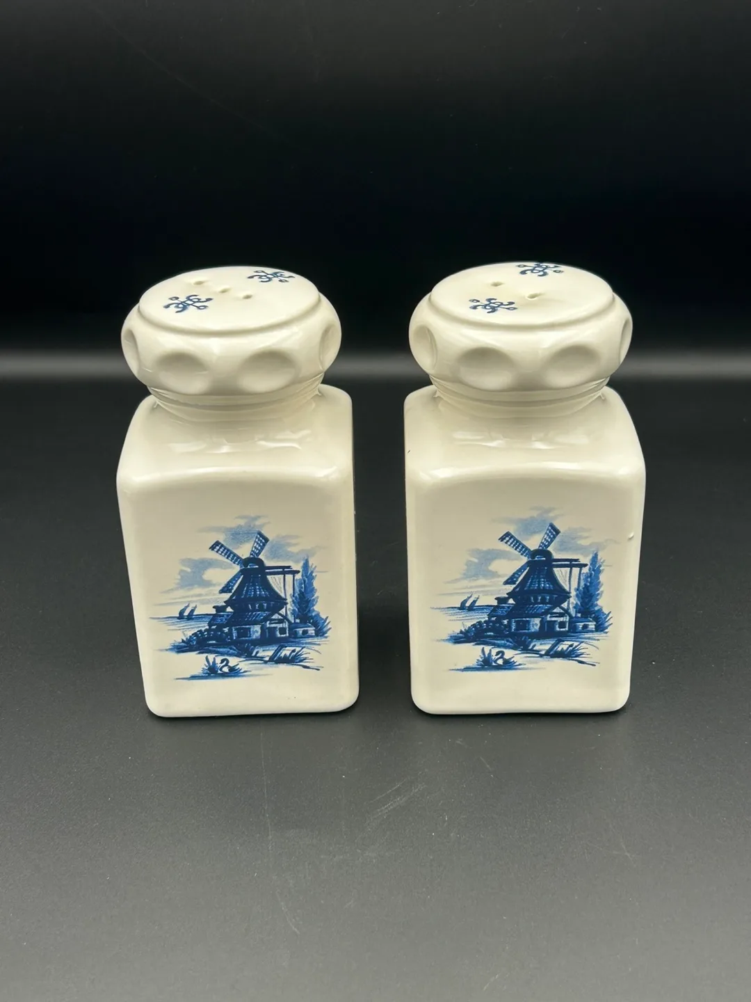 Vintage Delft Blue Salt & Pepper Shakers thumbnail
