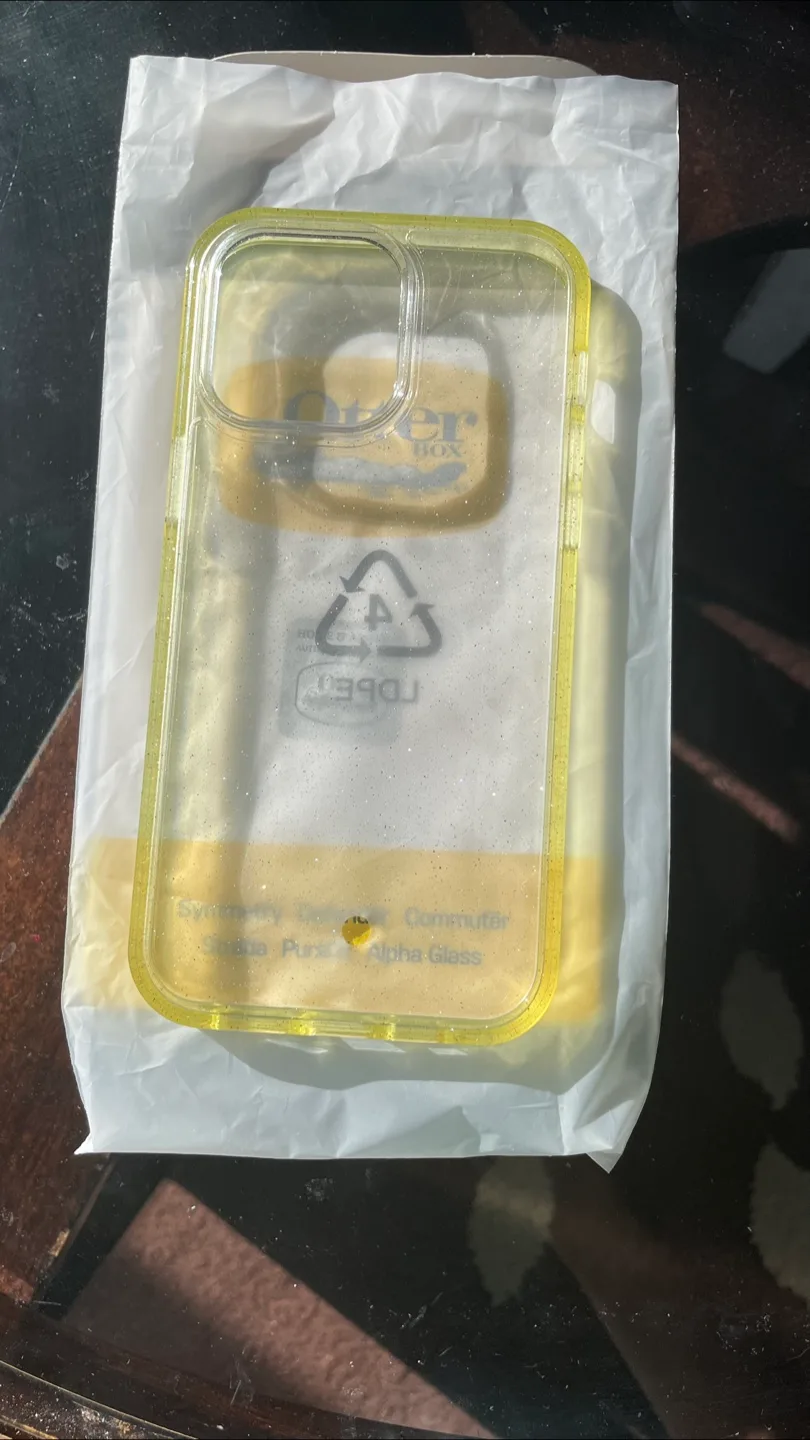 OtterBox Symmetry Case – iPhone 14 Pro Max – Stardust (Clear/Gol image indicator(2)