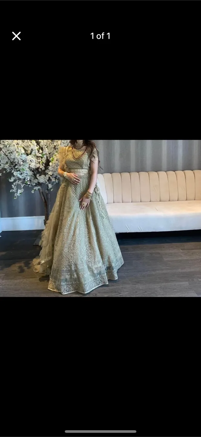 Gold Lehenga thumbnail