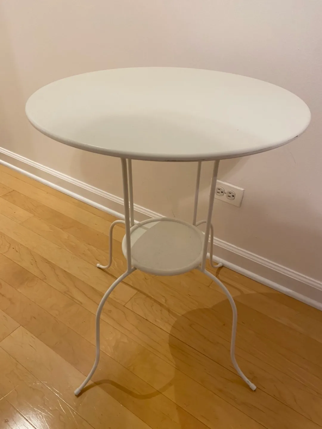 White metal table with small under shelf thumbnail