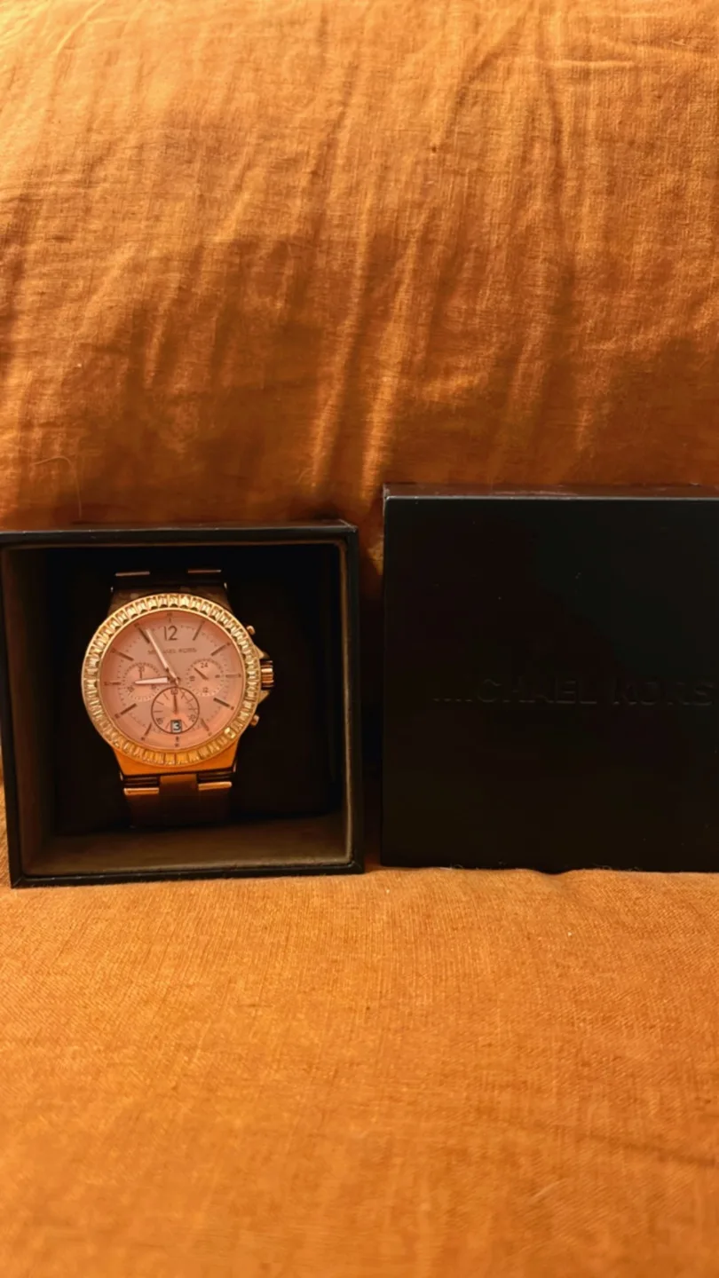 Michael Kors Ladies Watch thumbnail
