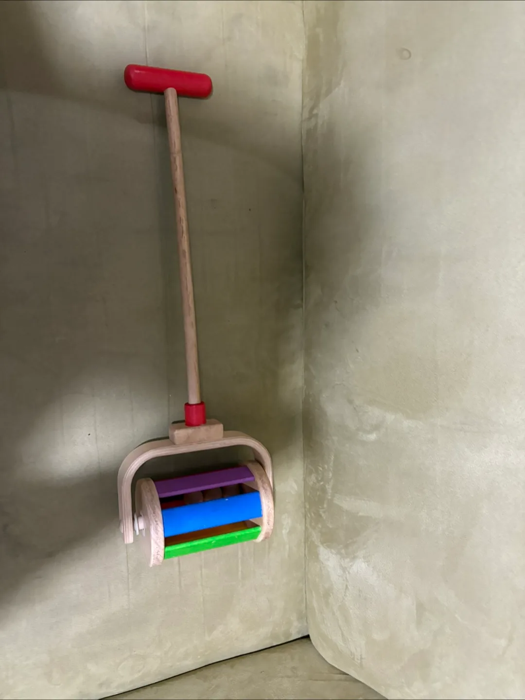 Wooden Push Roller Toy image indicator(2)