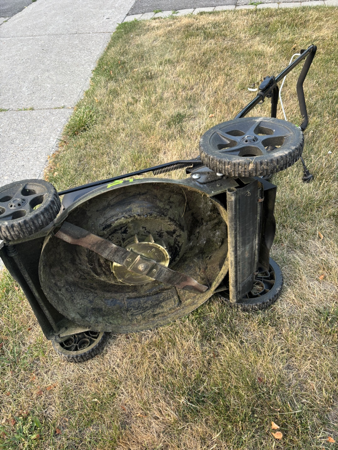 Greenworks 21-inch Cordless Lawn Mower - photo 3