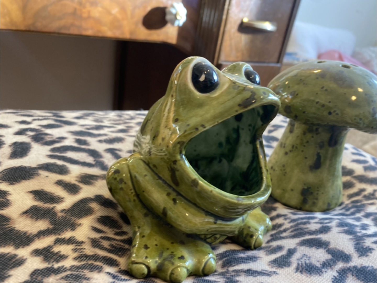 Frog & Mushroom ceramic decorations - photo 3
