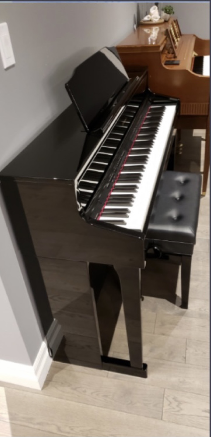 Roland HP605 - high quality digital piano - like new!