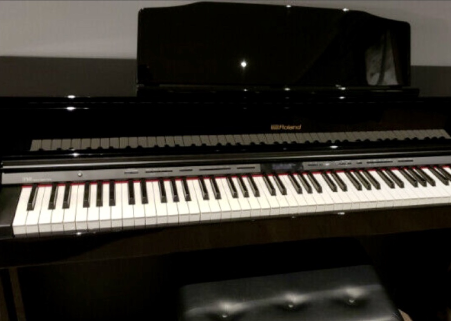 Roland HP605 - high quality digital piano - like new! - photo 2