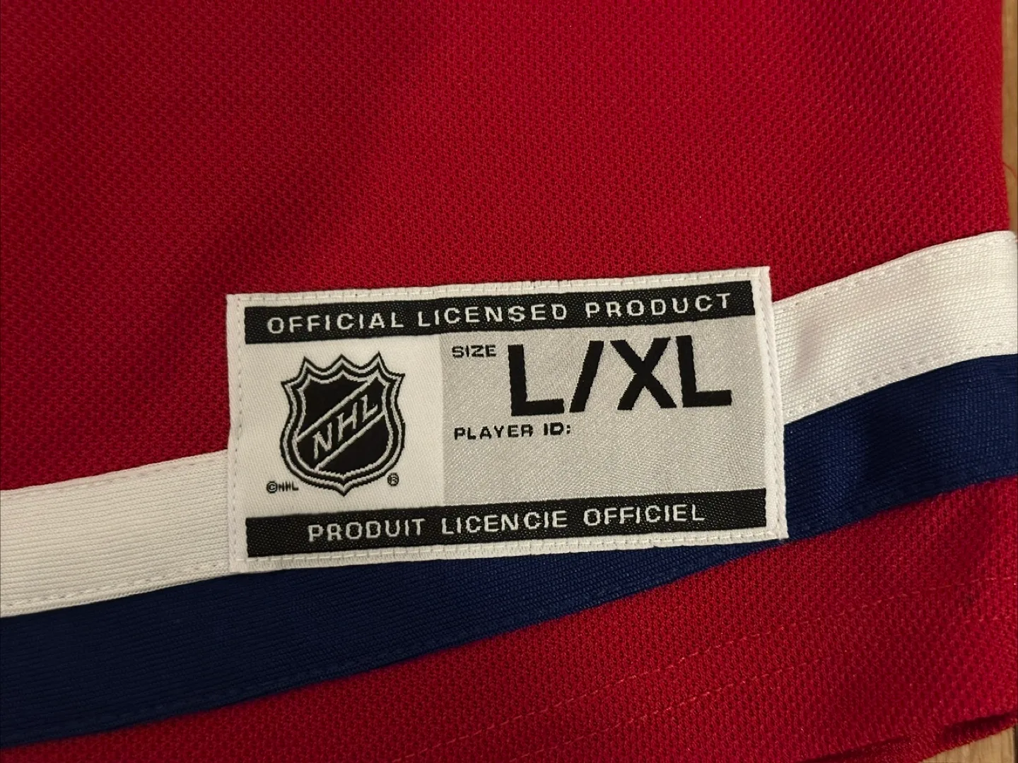 Youth L/XL Montreal Canadiens Jersey image indicator(6)