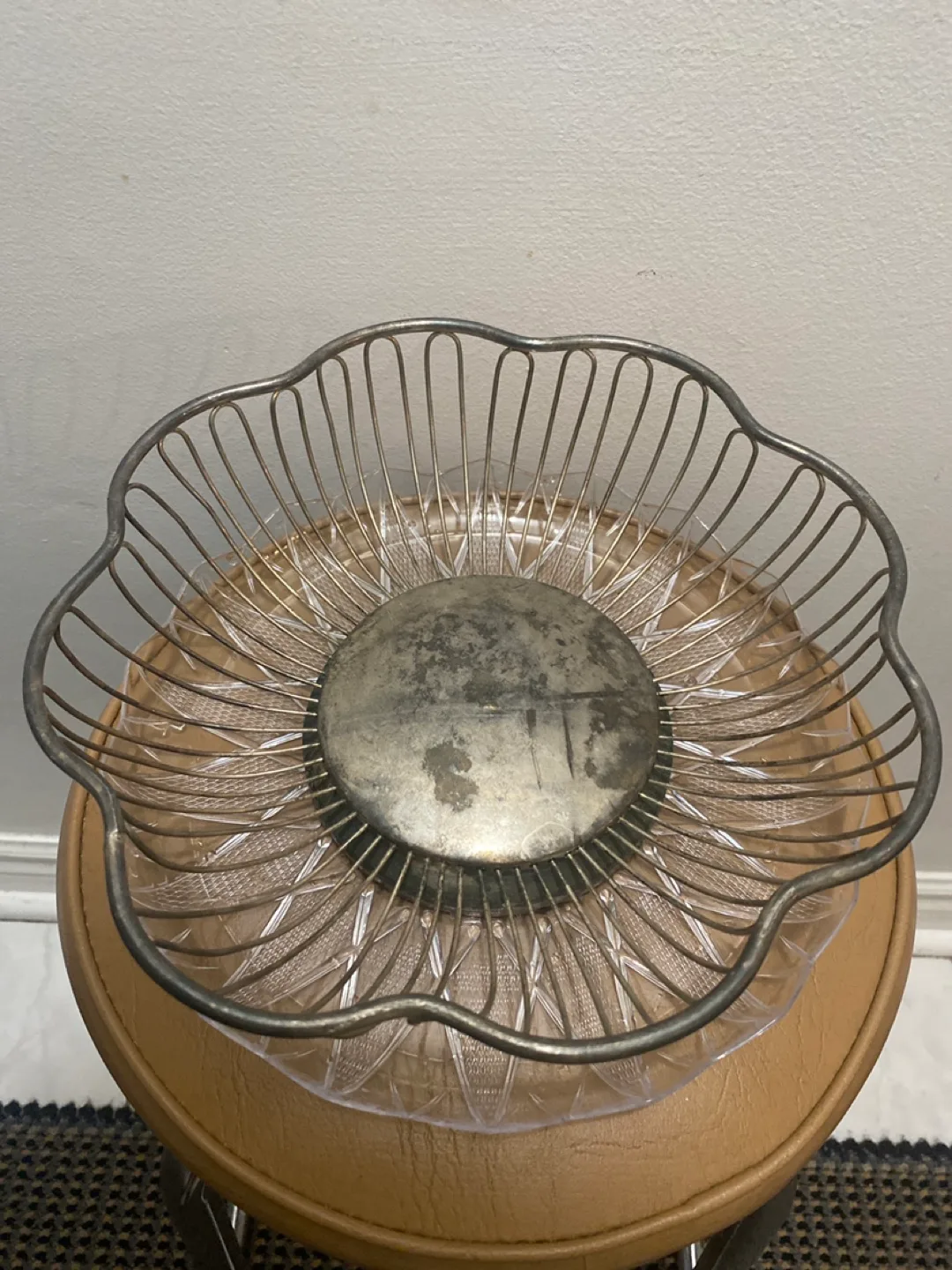 Vintage Wire Fruit Basket 🇨🇦 thumbnail