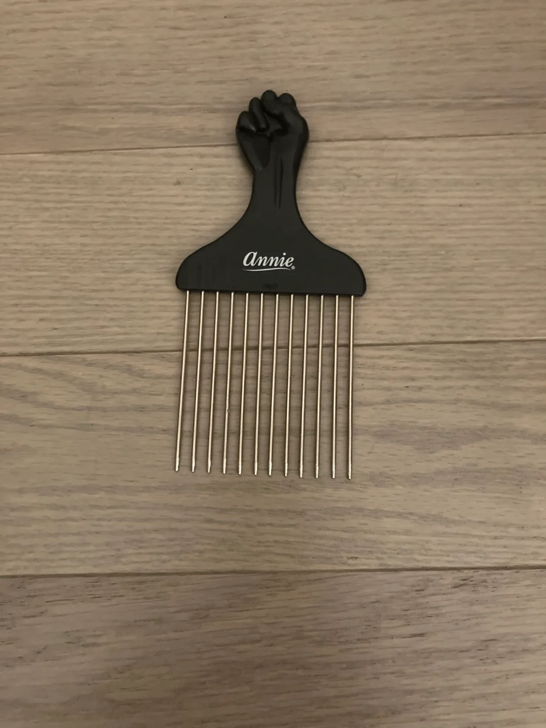 🇨🇦🍁Annie Hair Pick thumbnail