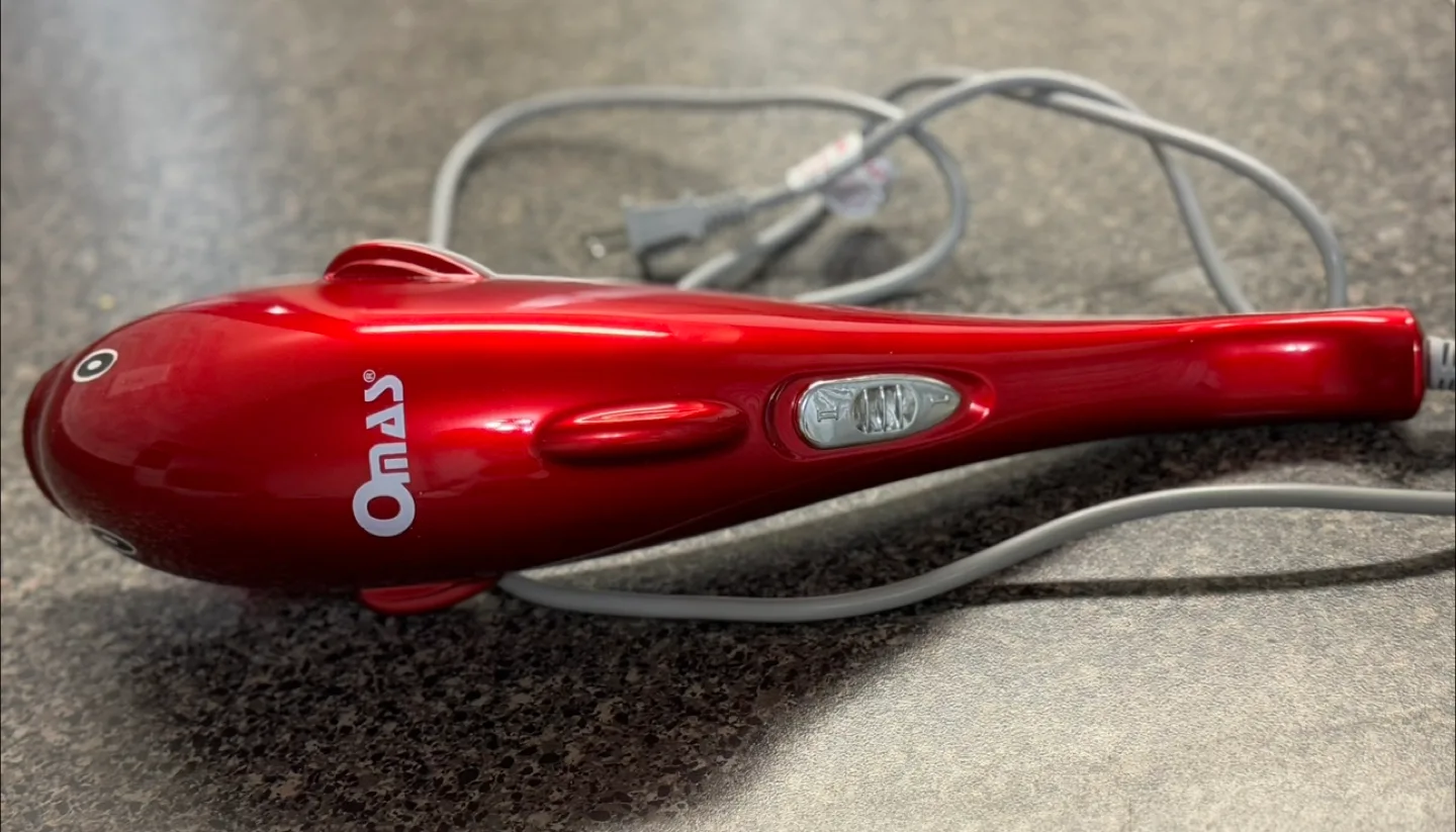 🇨🇦Omas Dolphin Massager with Attachments thumbnail