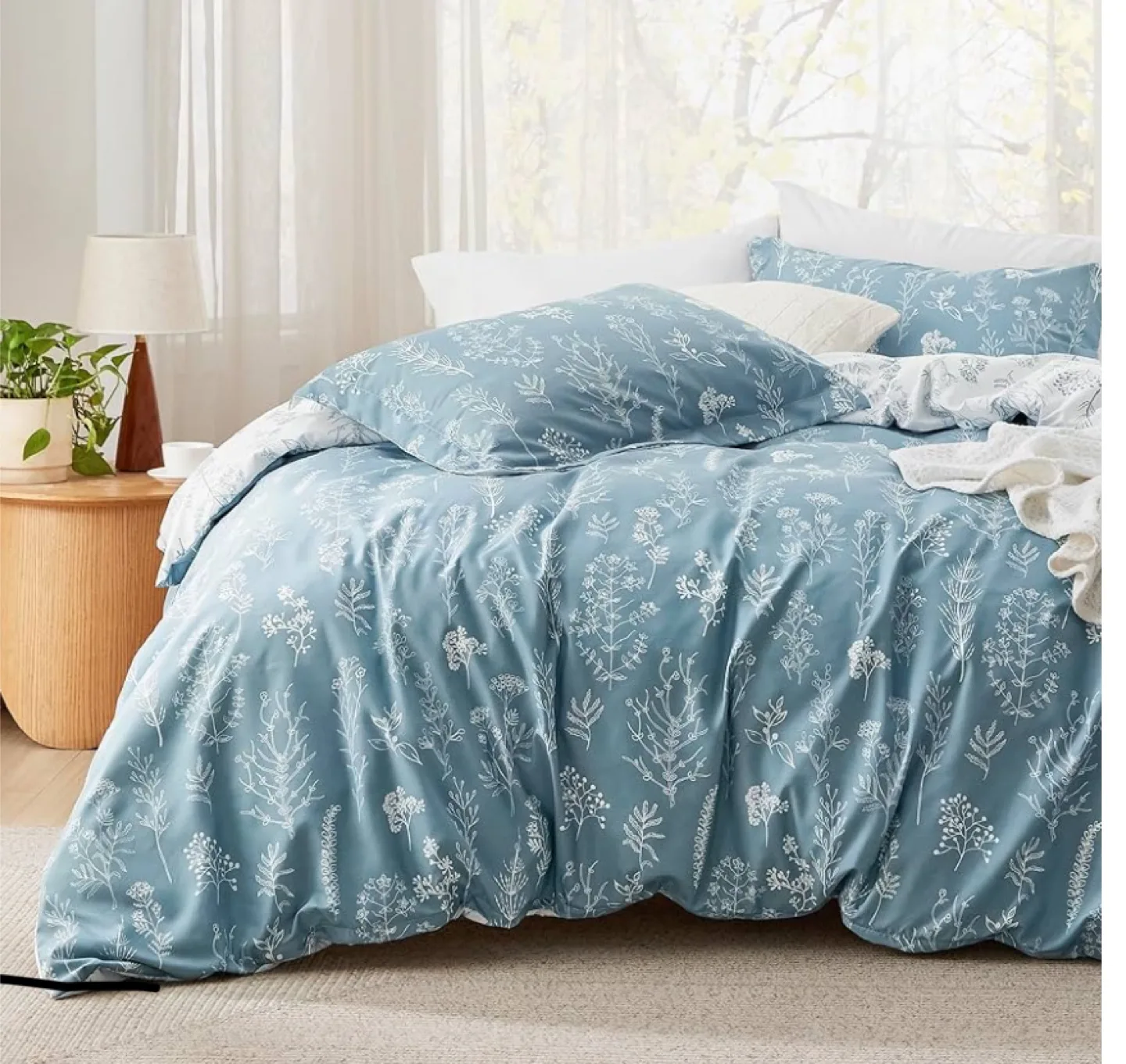 Blue Floral Duvet Cover Set thumbnail