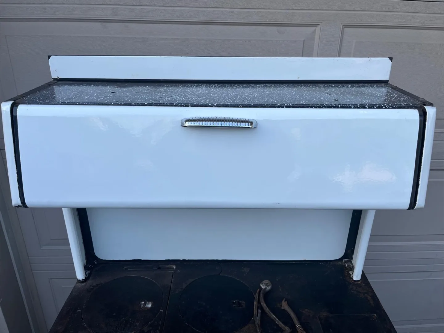 Vintage  wood Burning cook stove with accesories $500 FIRM image indicator(7)