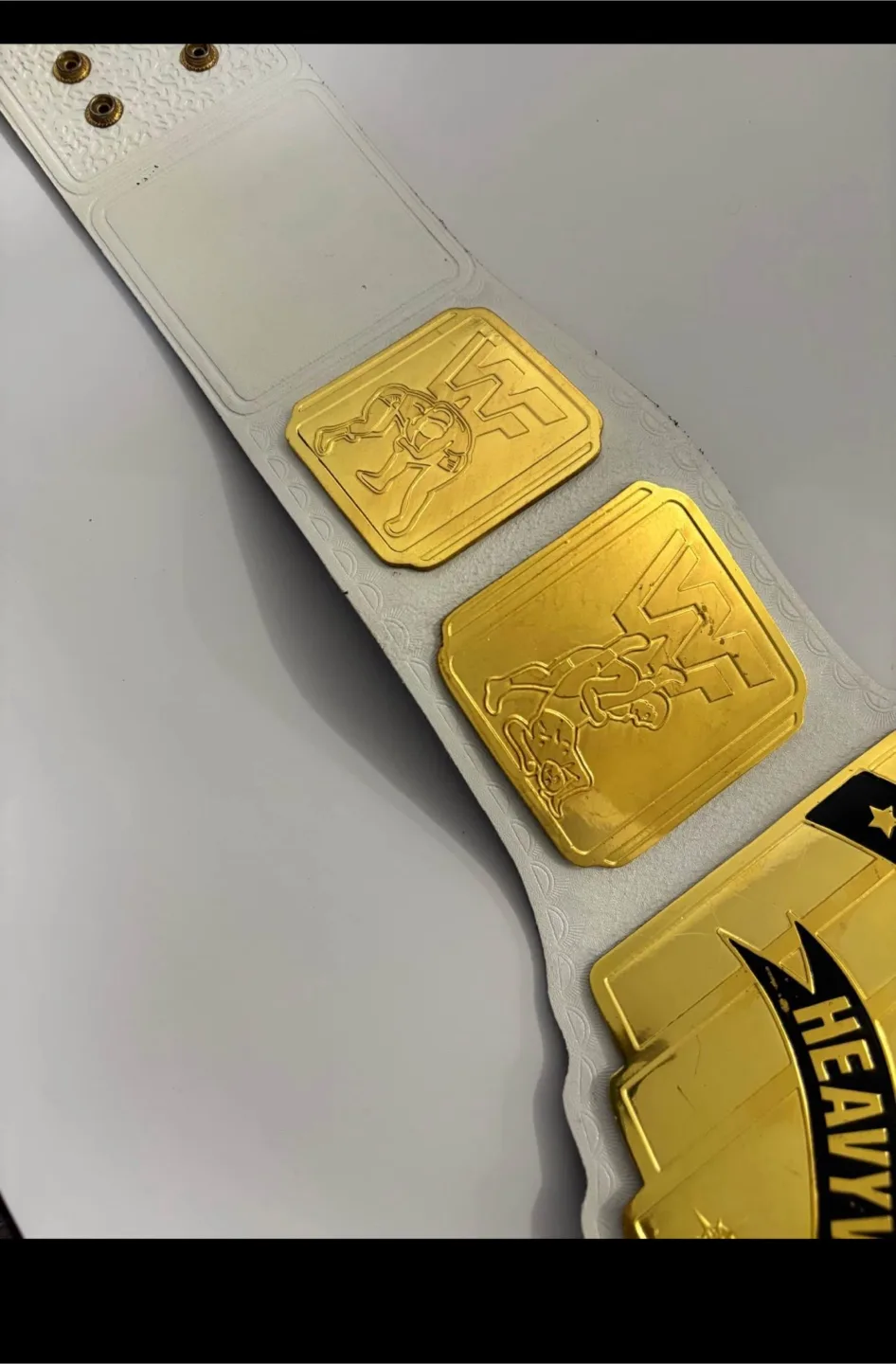 WWF Intercontinental Heavyweight Wrestling Champion Belt image indicator(3)