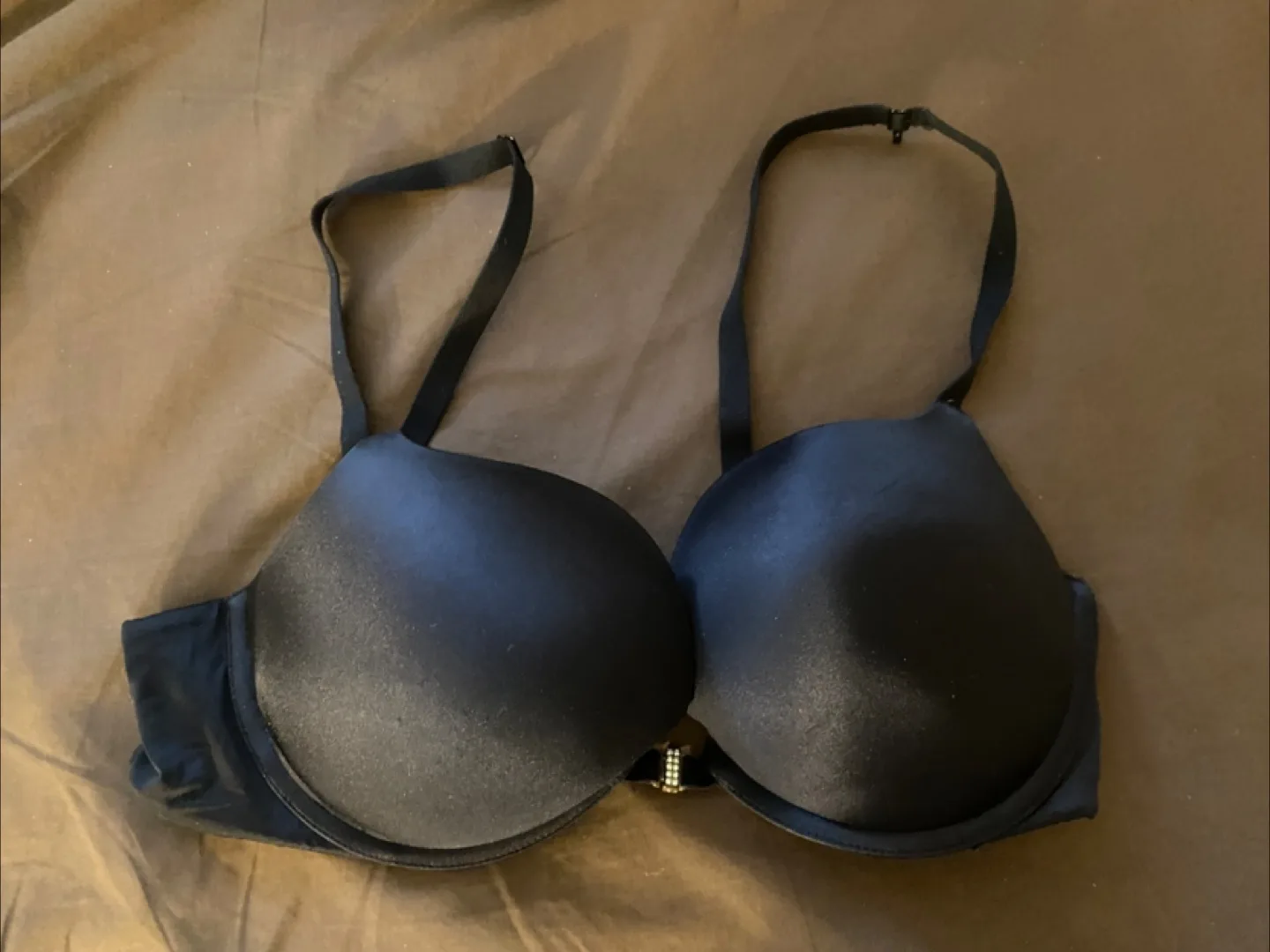 La Senza front clip on Black Bra - Size 36C thumbnail