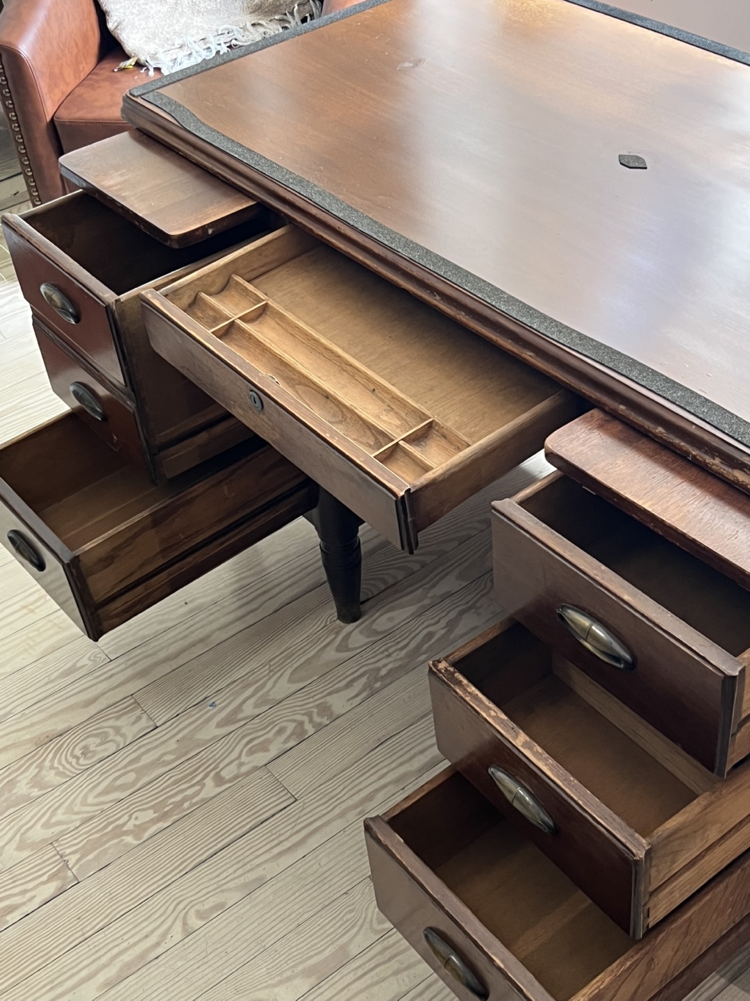 Antique Brown Wood Desk - photo 2