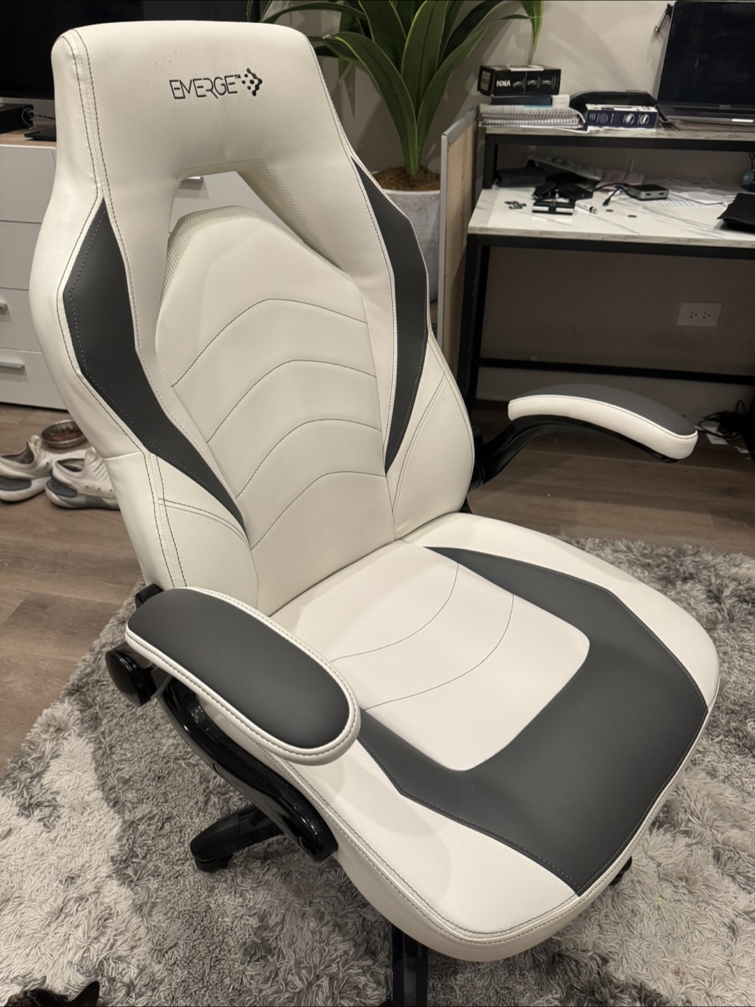 Emerge Vartan Gaming Chair - White & Black