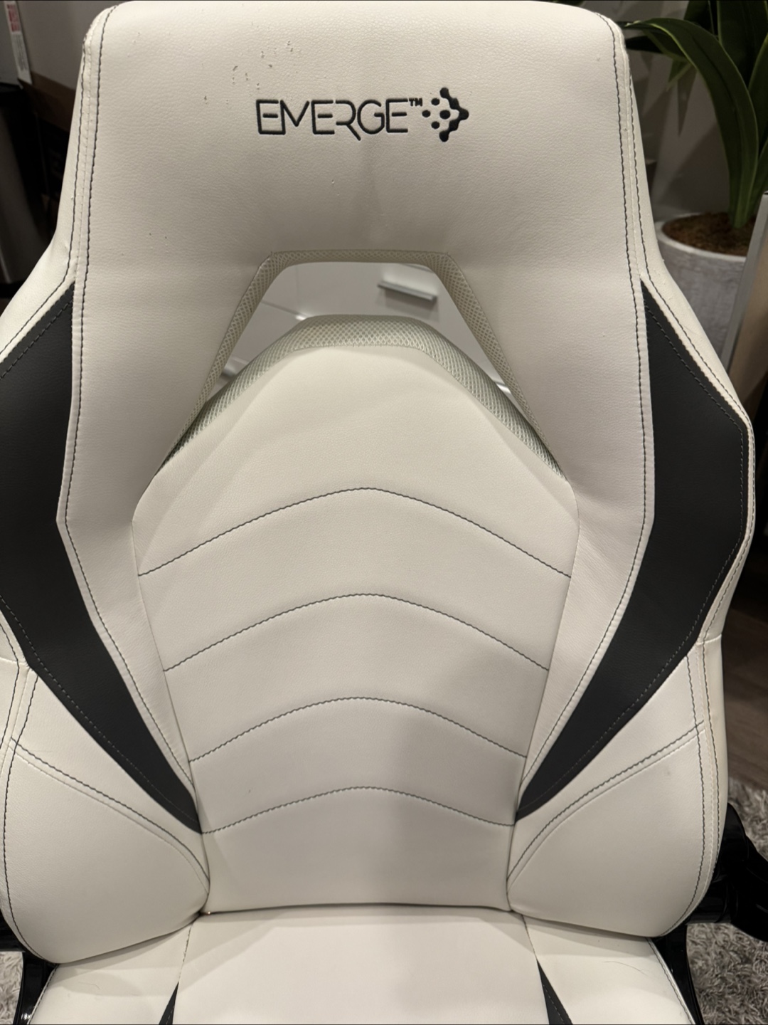 Emerge Vartan Gaming Chair - White & Black - photo 3