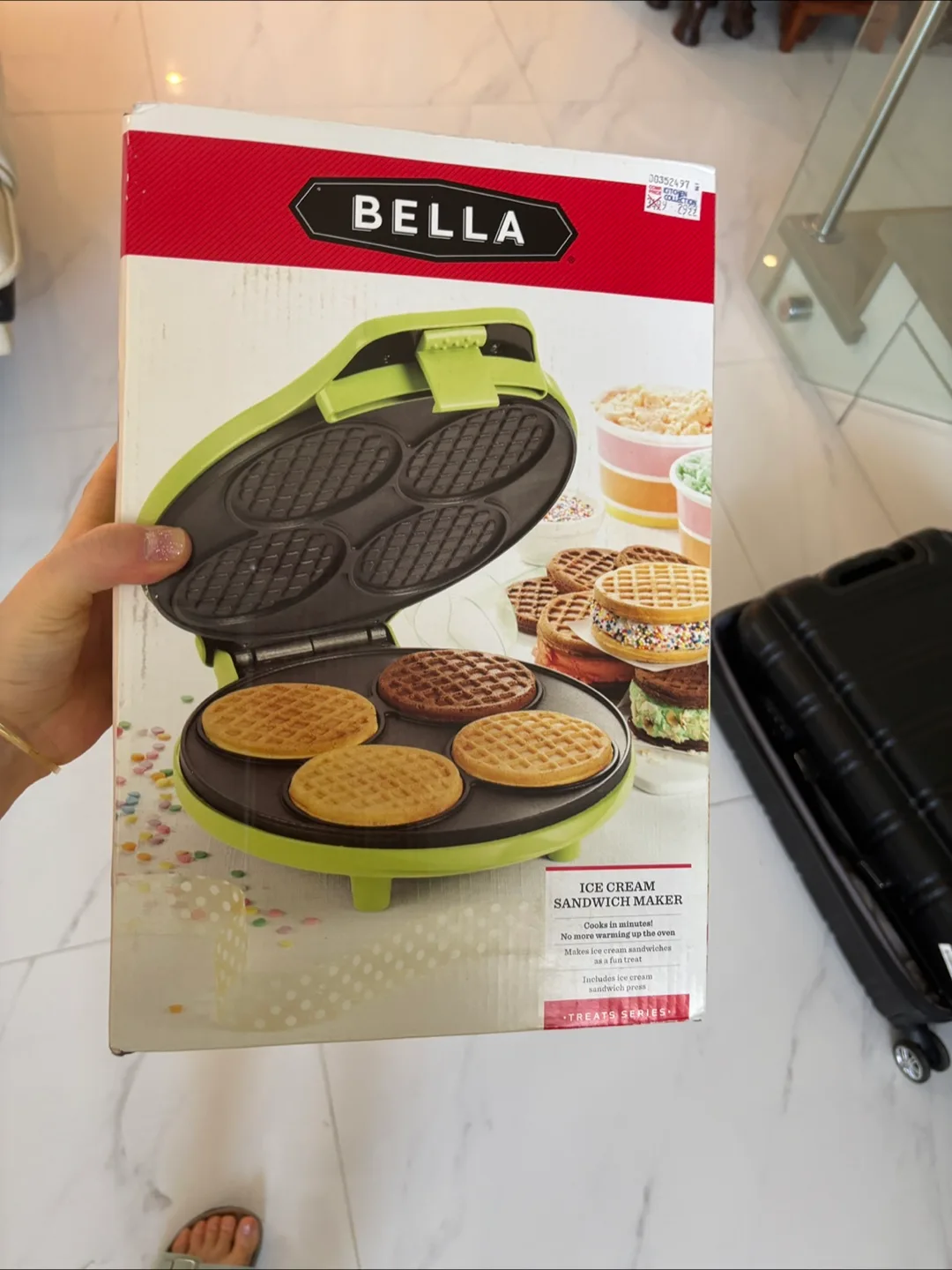 Waffle Maker - New in Box! thumbnail