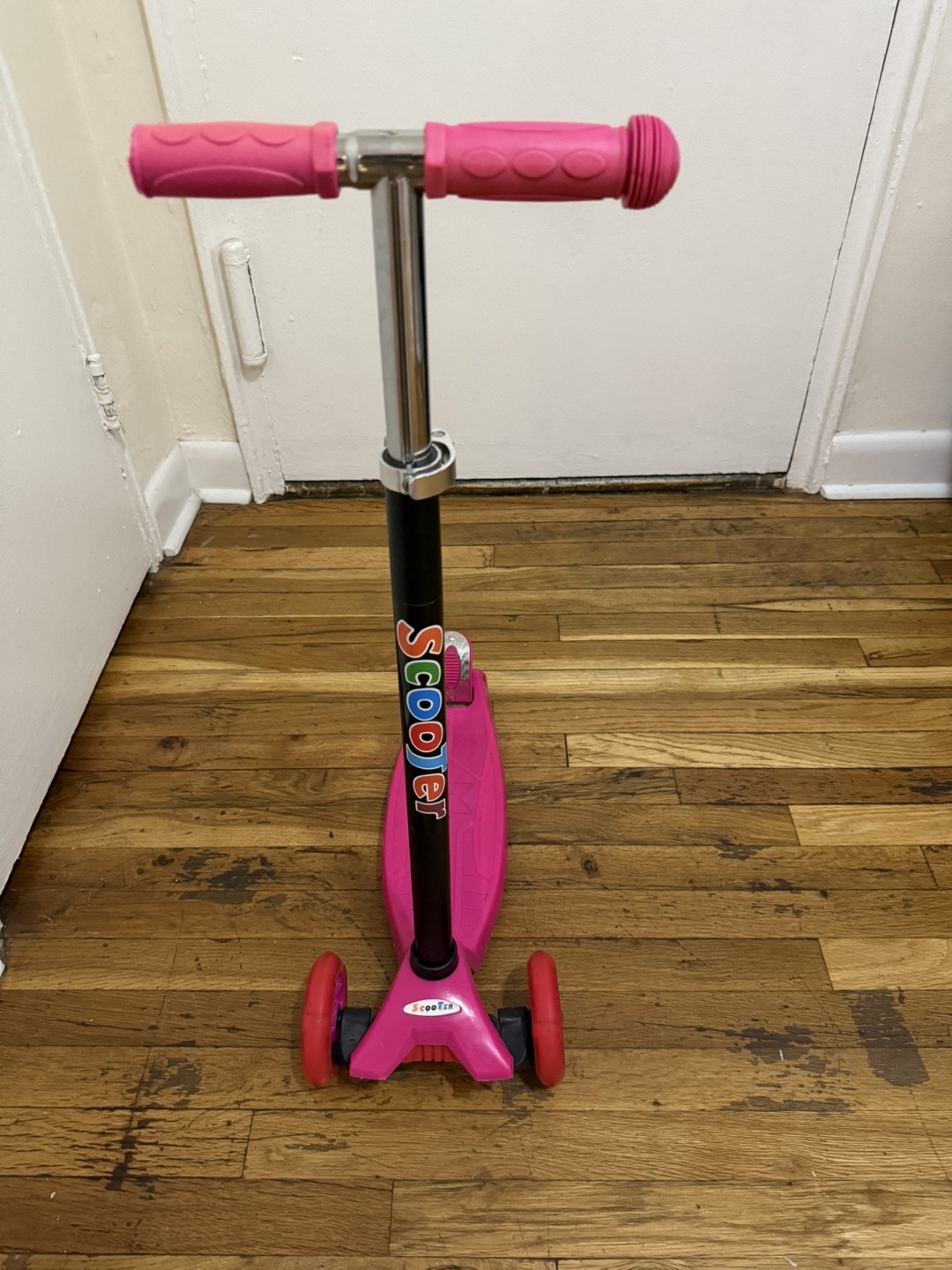 Pink 3 Wheel Scooter - photo 3