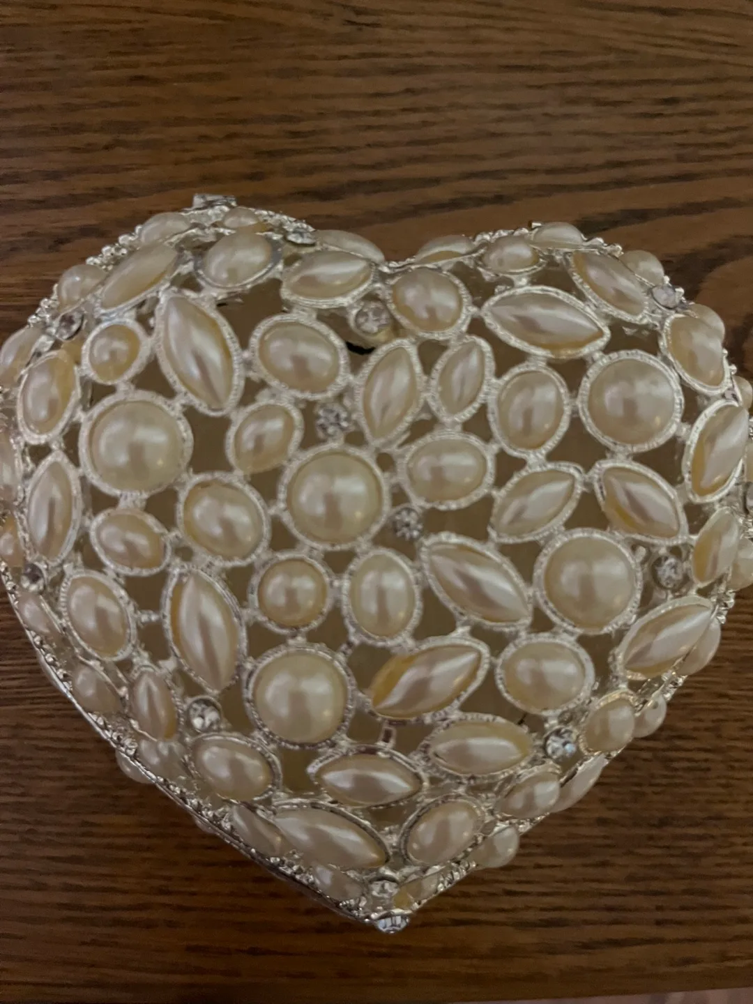 Pearl love shaped jewelry box thumbnail