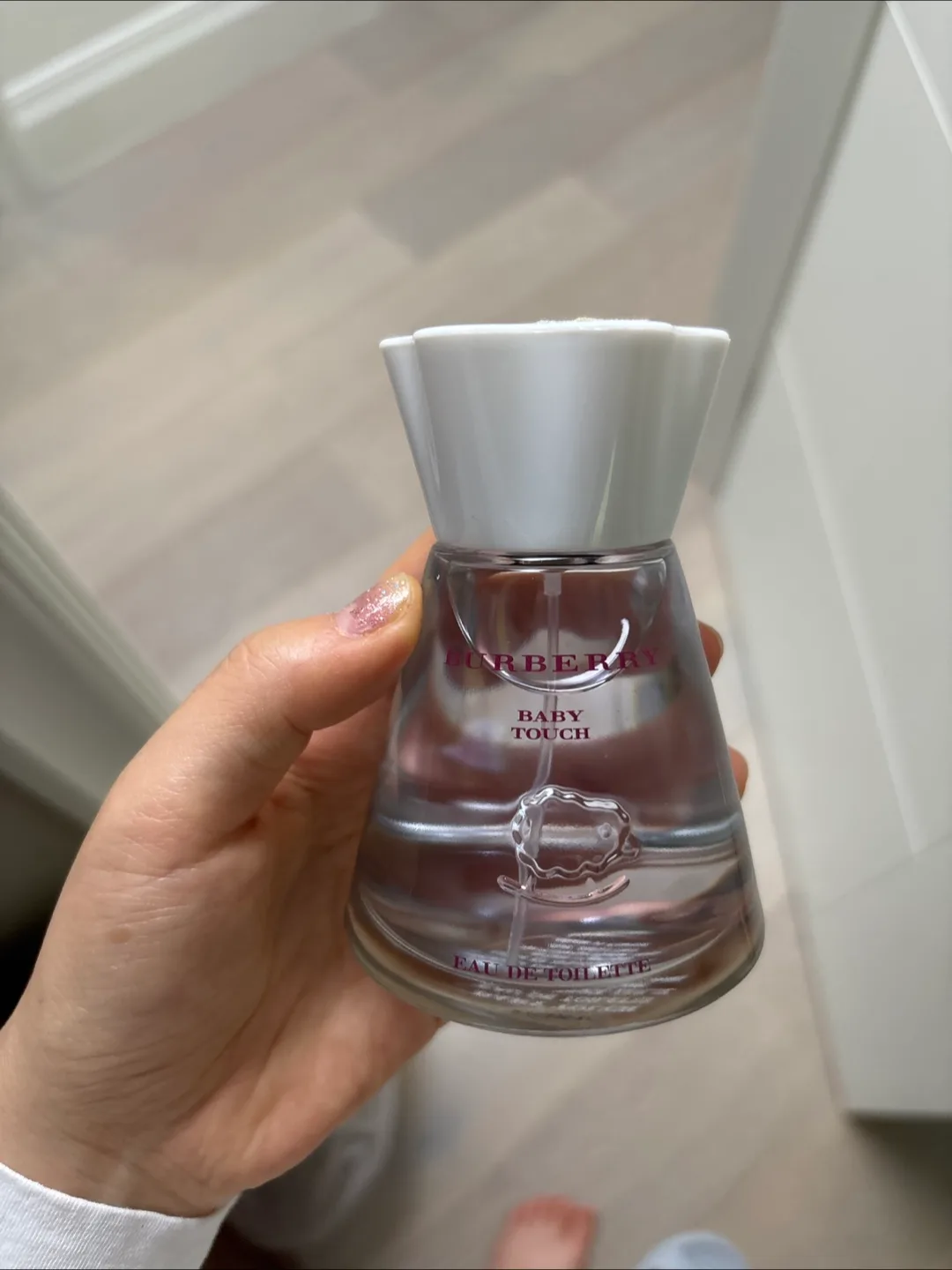 Burberry perfume (never used) thumbnail