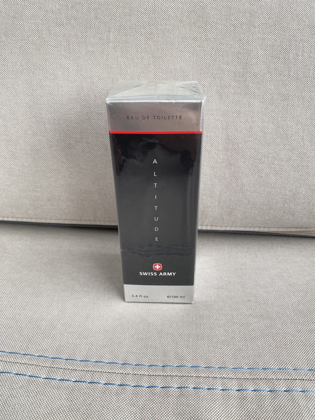 Brand New SWISS ARMY ALTITUDE - Eau De Toilette Spray 3.4 oz