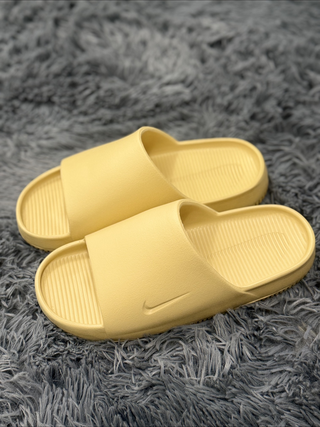 Nike Offcourt Slides - Yellow - photo 3