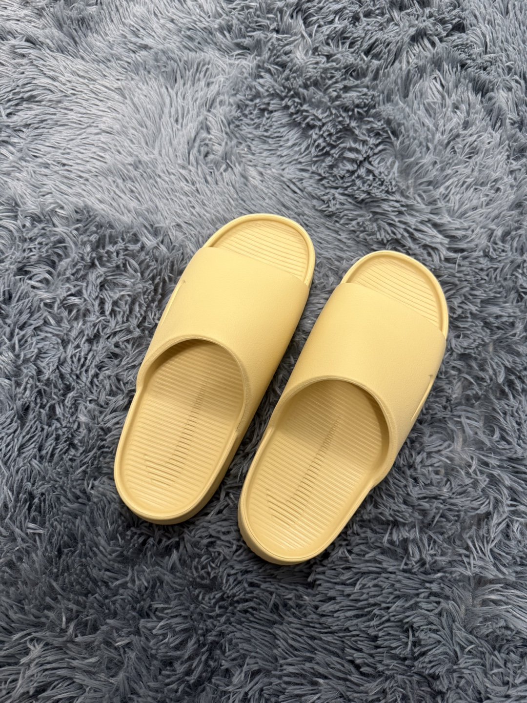 Nike Offcourt Slides - Yellow - photo 4
