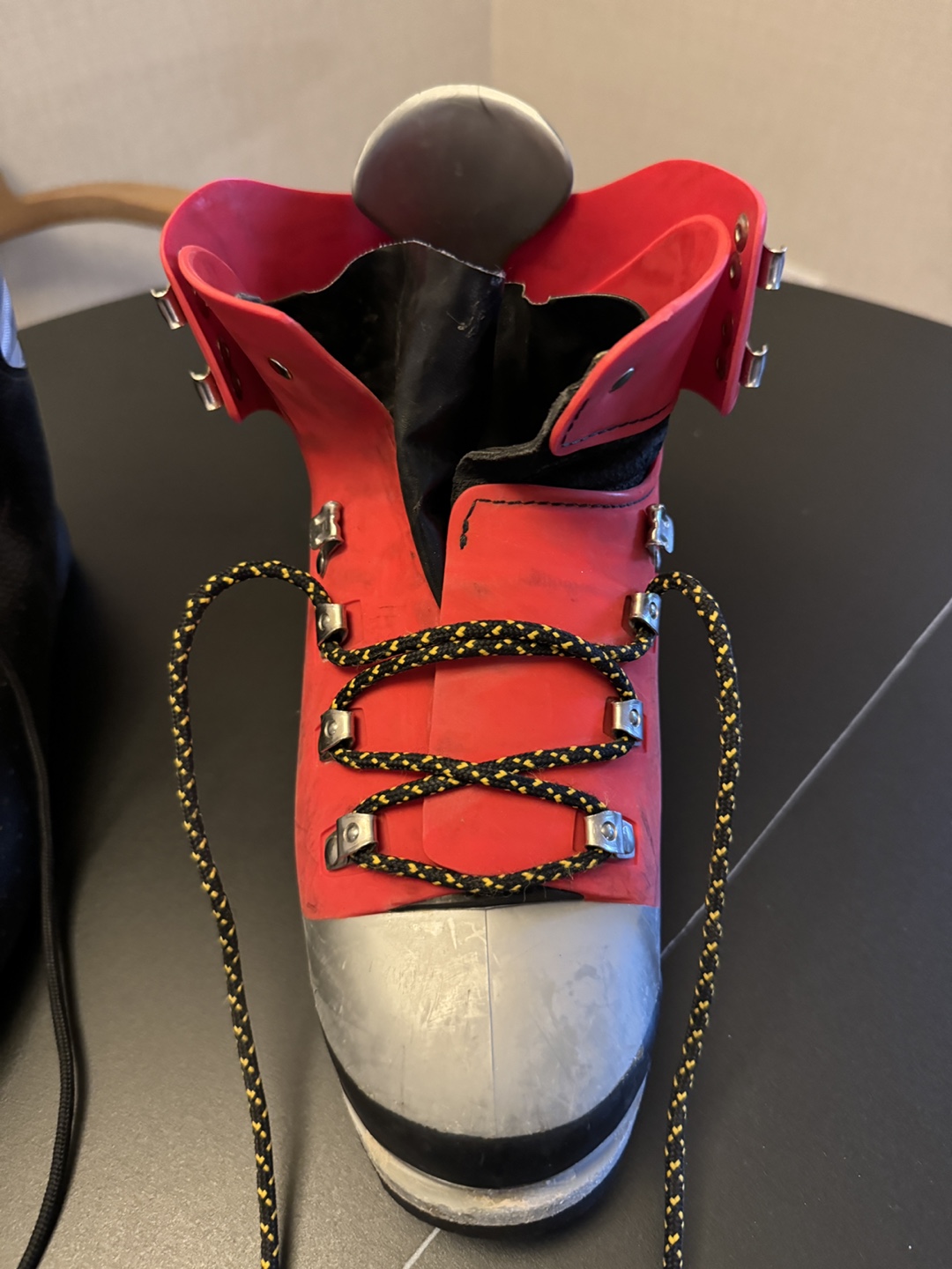 Koflach Degre Mountaineering Boots - US 7 / EU 6.5 - photo 2
