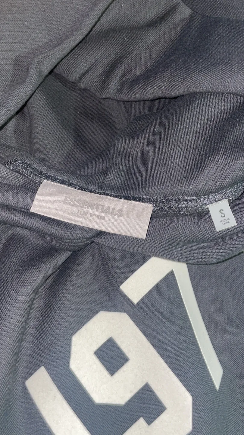 Essentials Fear of God 1977 Hoodie image indicator(4)