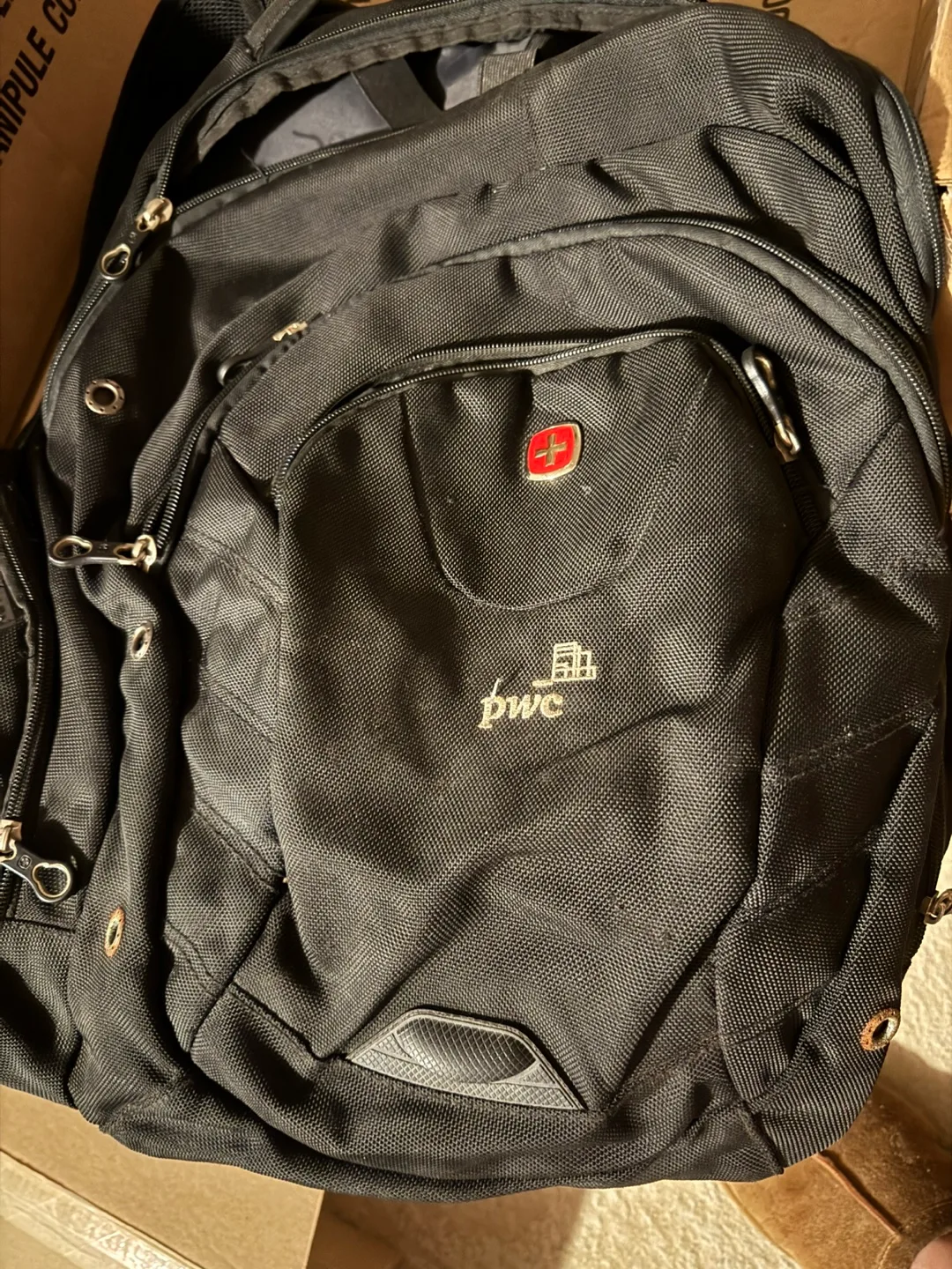 Swiss Gear Black Backpack thumbnail