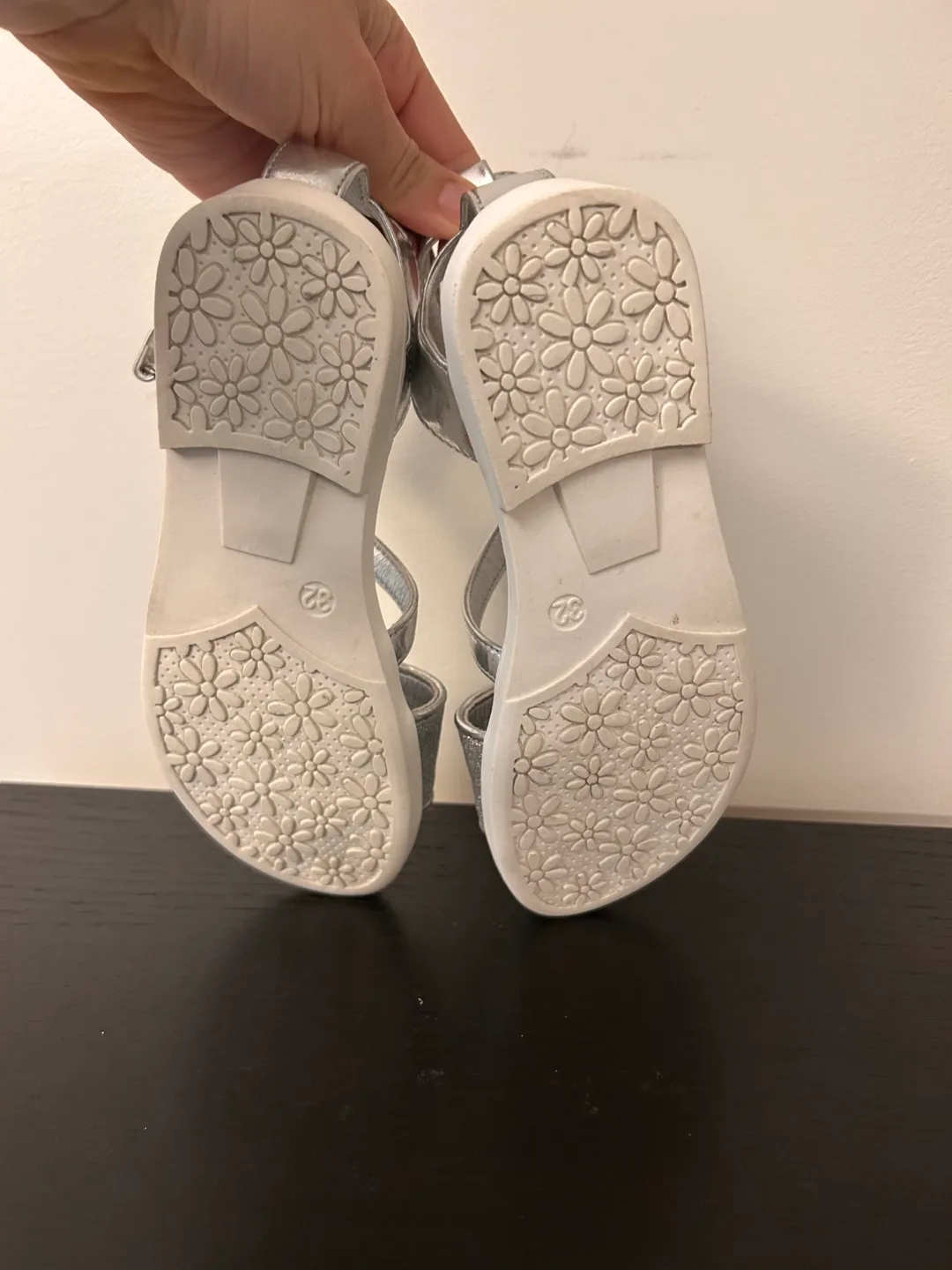 Lapsi Silver Sandals - Size 32 (20-20,5cm). image indicator(4)