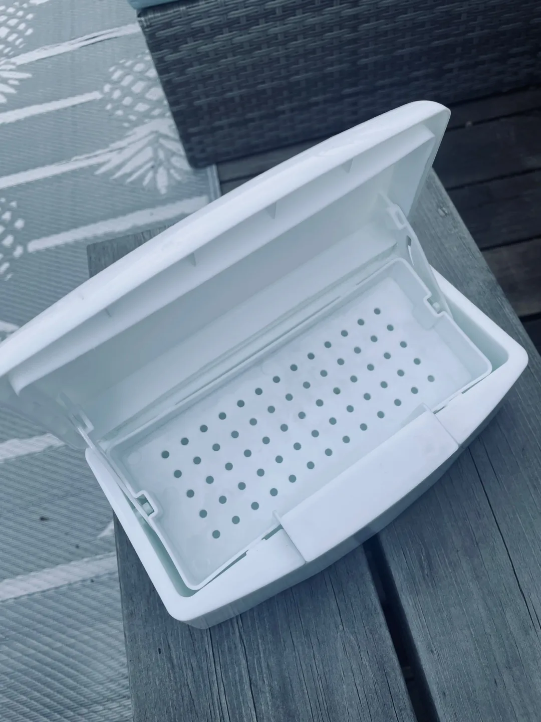 White Manicure Sterilizing Tray thumbnail