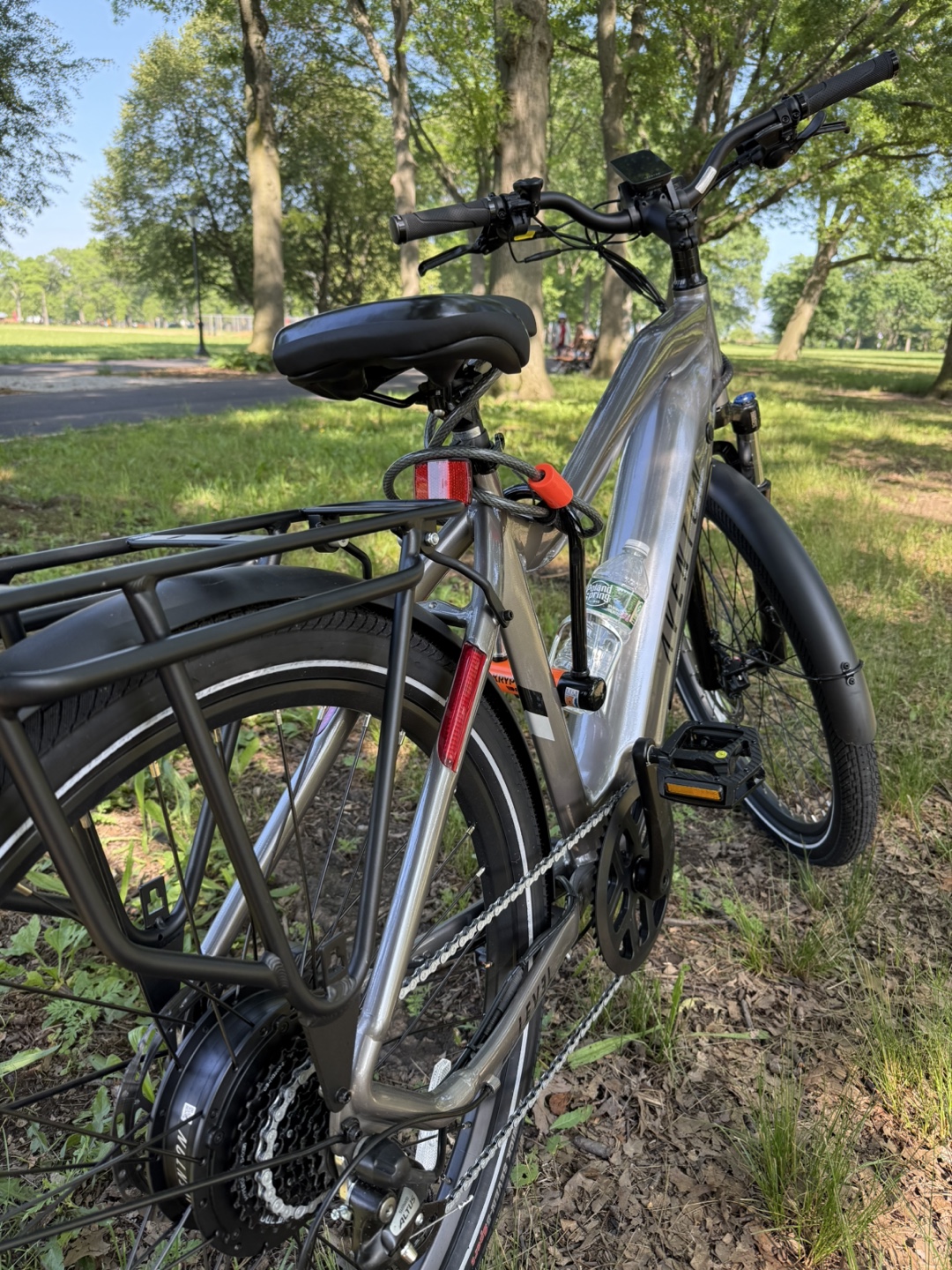 Aventon Level 2 E-Bike + FREE 300$ Worth Stuff - photo 3
