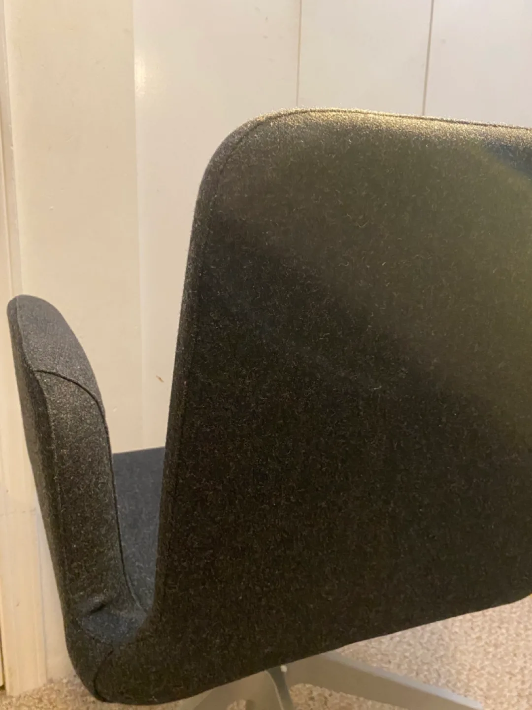 Dark Grey/ Black Office Chair image indicator(5)