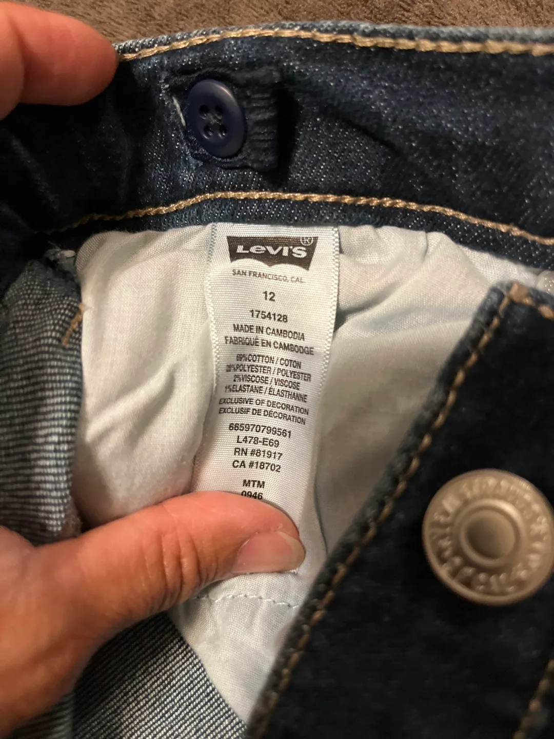 Levi's Denim Shorts - Size 12 image indicator(5)