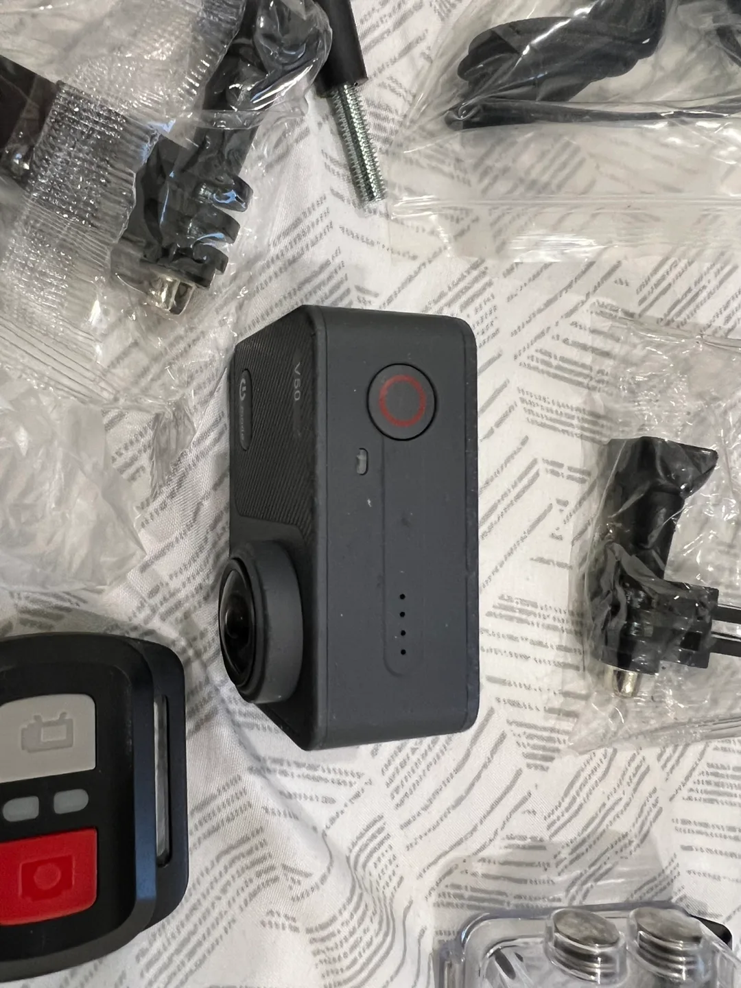 AKASO V50X Action Camera - Like New! image indicator(5)