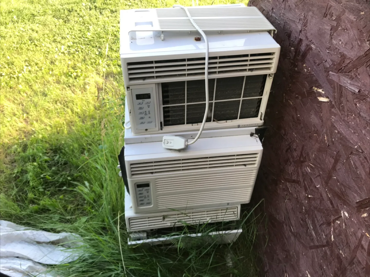 3  Window Air Conditioners thumbnail