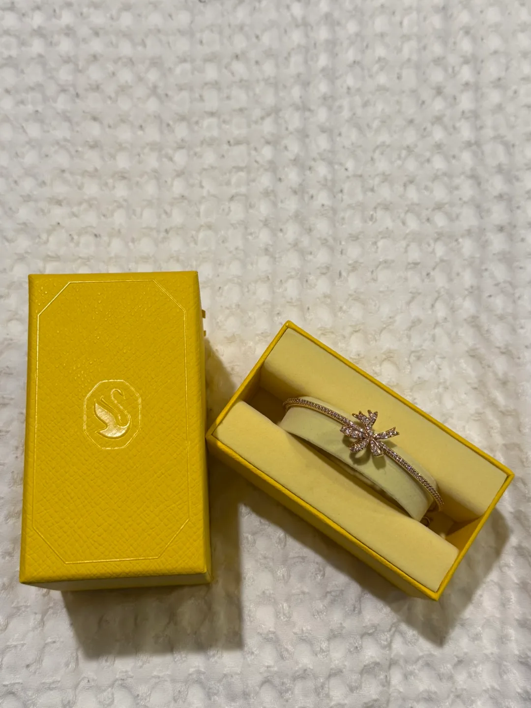 Swavorski Rose Gold Bracelet image indicator(4)