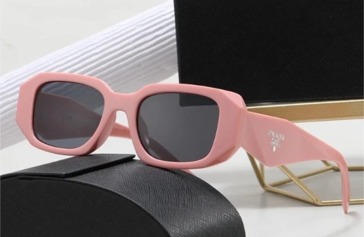 Prada Sunglasses - photo 3
