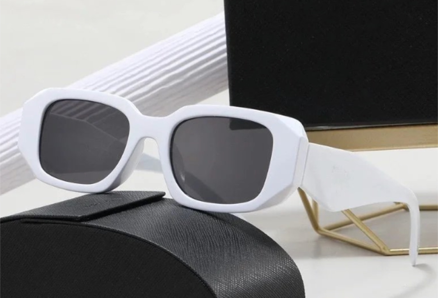 Prada Sunglasses - photo 2