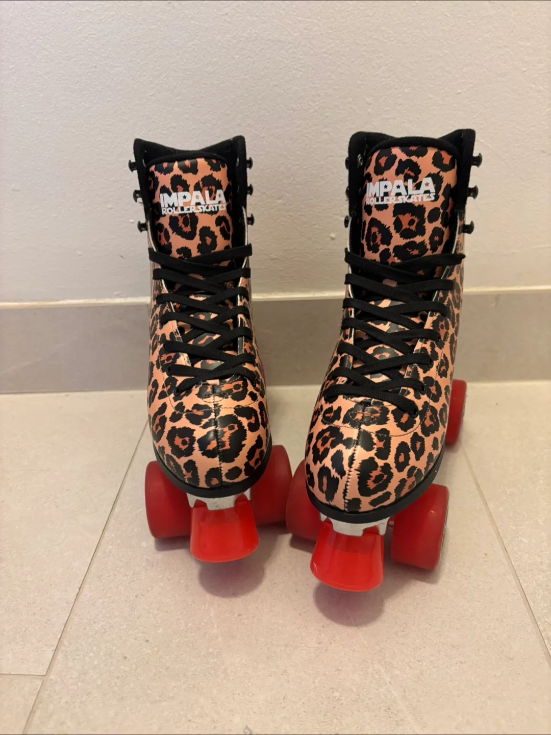 Impala Rollerskates - Leopard - Size 7 thumbnail