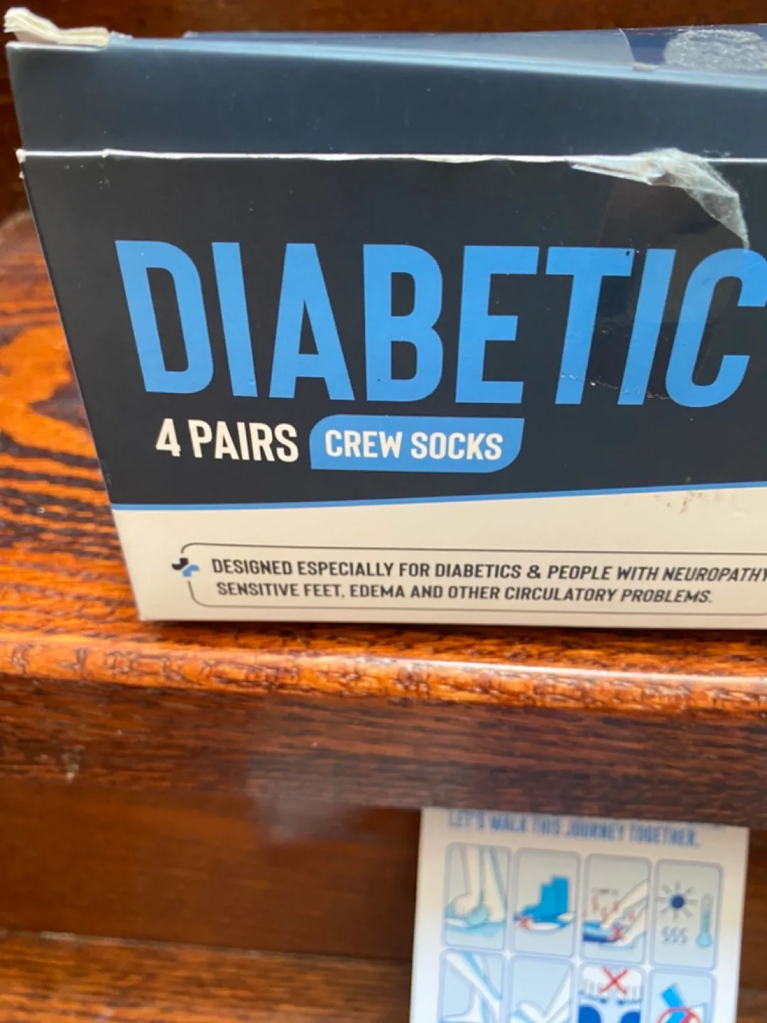 Doctor's Select Diabetic Crew Socks - 4 Pairs image indicator(4)