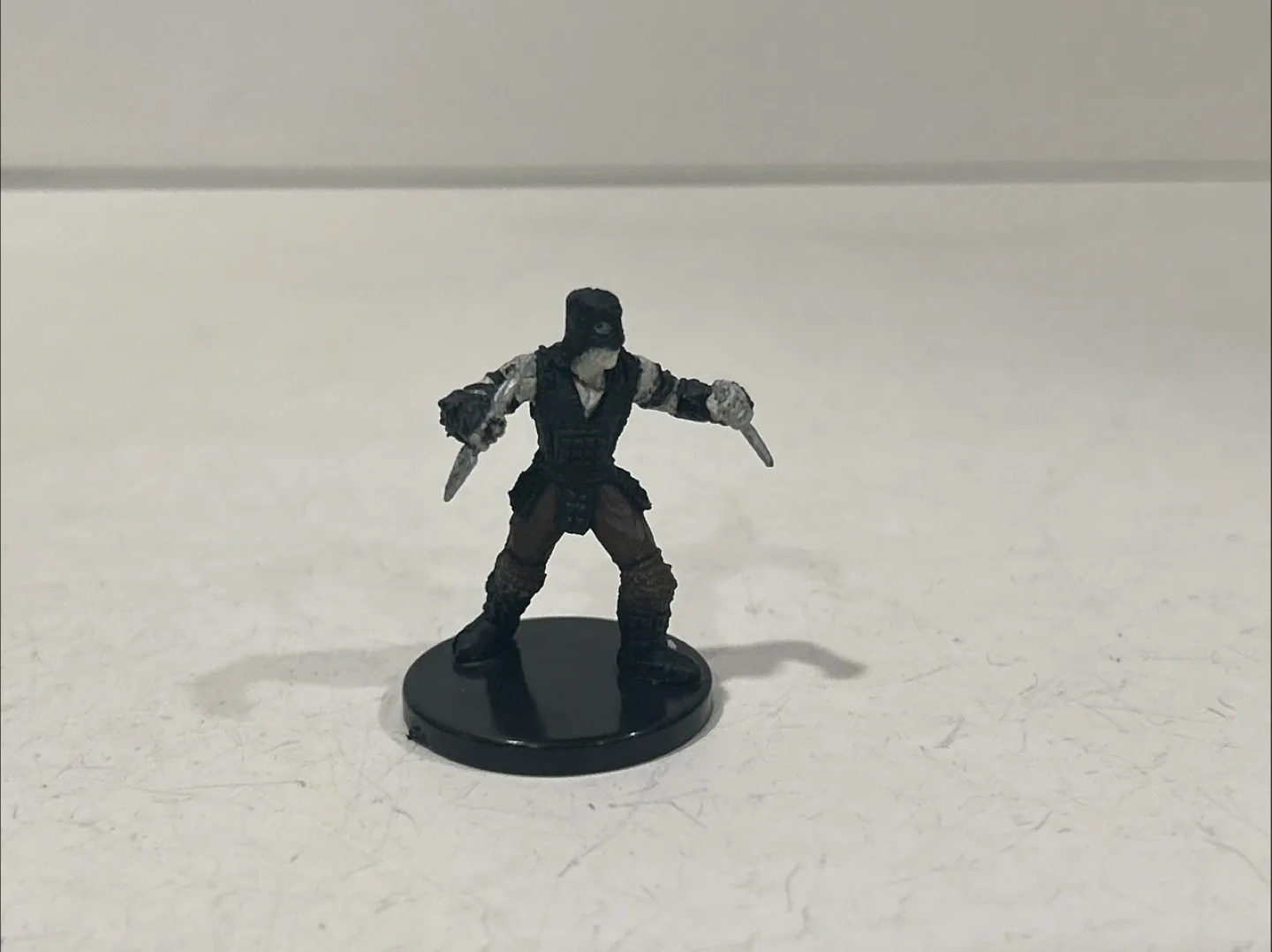 Pathfinder: LoG Tooth Gang Knifer Miniature thumbnail