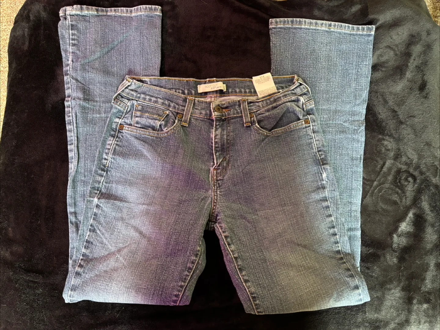 Levi's 515 Boot Cut Jeans - Size 8 thumbnail