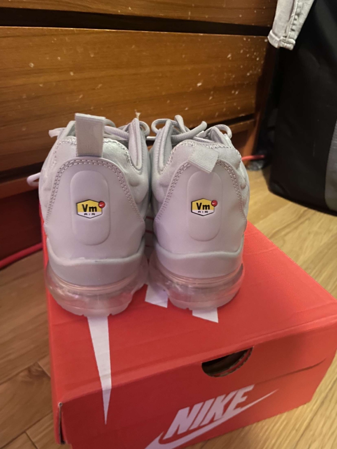 Nike Air Vapormax Plus Silver size 8.5 brand new - photo 4