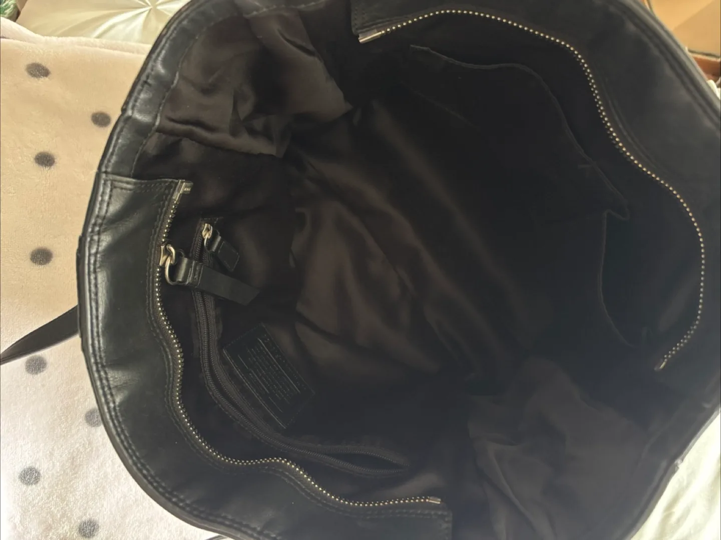 Coach Black Leather Tote Bag image indicator(6)