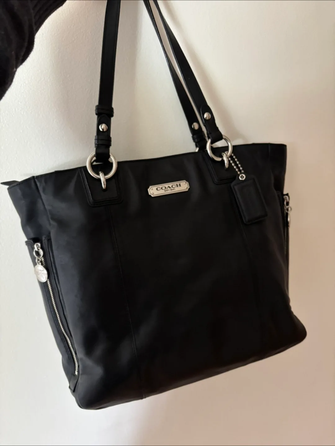 Coach Black Leather Tote Bag image indicator(3)
